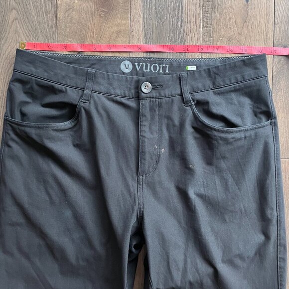 Vuori Men's Meta Pants Black Size 33x31 Performance Stretch Trousers Minor Flaws - Picture 6 of 10